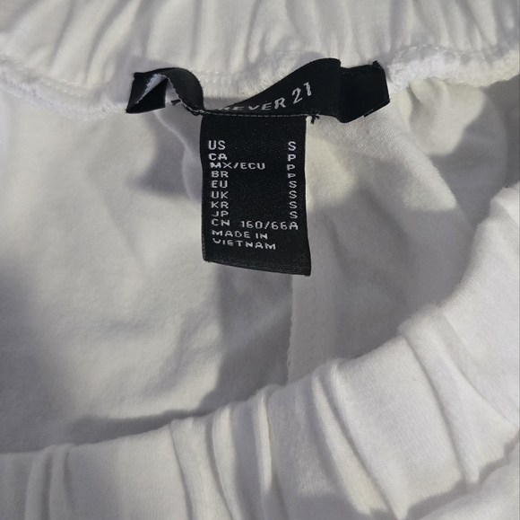 Forever 21 White Ruffle Cotton Bloomers - Picture 4 of 4